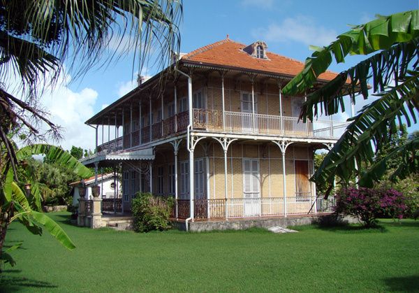 Habitation Zévallos, Le Moule, Guadeloupe Cet édifice est en partie classé, en partie inscrit au titre des monuments historiques de la France. Il est répertorié dans la base Mérimée, base de données sur le patrimoine architectural français du ministère de la Culture